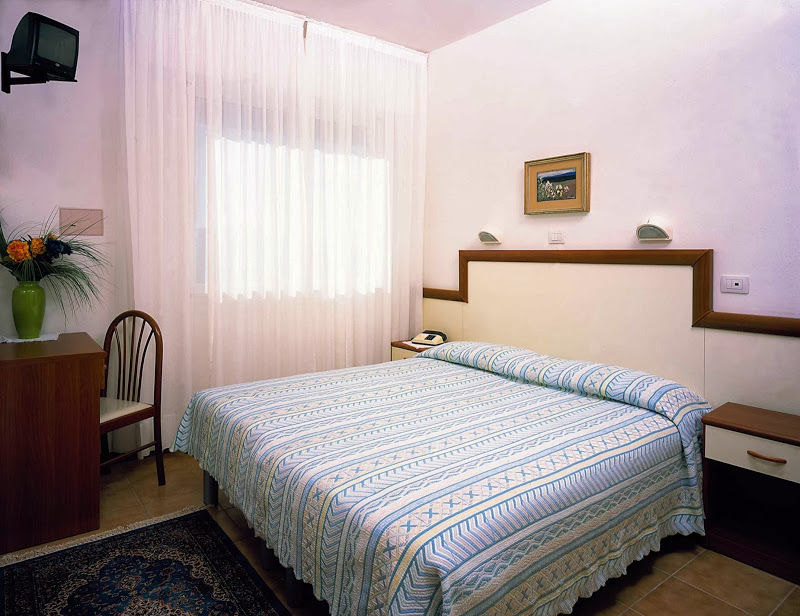Hotel Bolivar Lido di Jesolo Ngoại thất bức ảnh