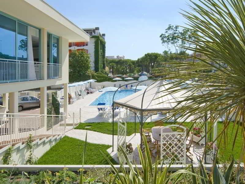 Hotel Bolivar Lido di Jesolo Ngoại thất bức ảnh